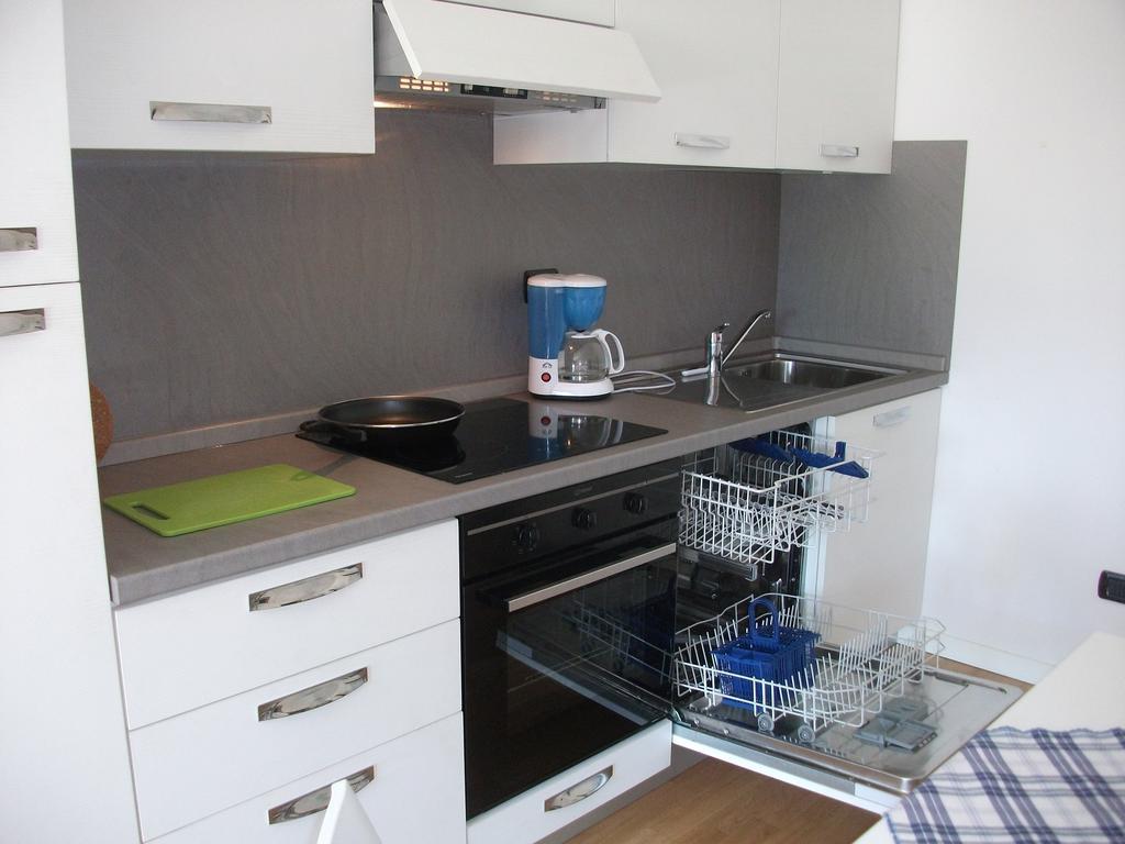 Residence Il Poggio Al Sole Toscolano Maderno Δωμάτιο φωτογραφία